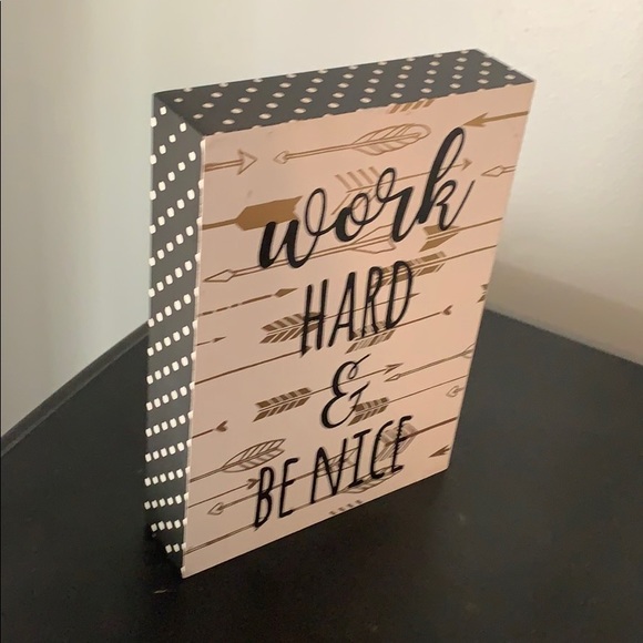 Decor - Picture 3 of 3